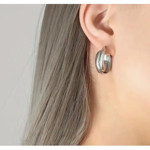 18k White Gold Plated Stainless Steel Hoop Earrings - Picture 2 of 4